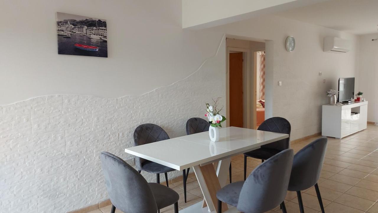 Nissi Golden Sands Sea View 2 Bedroom Apartment Ayia Napa Exteriör bild