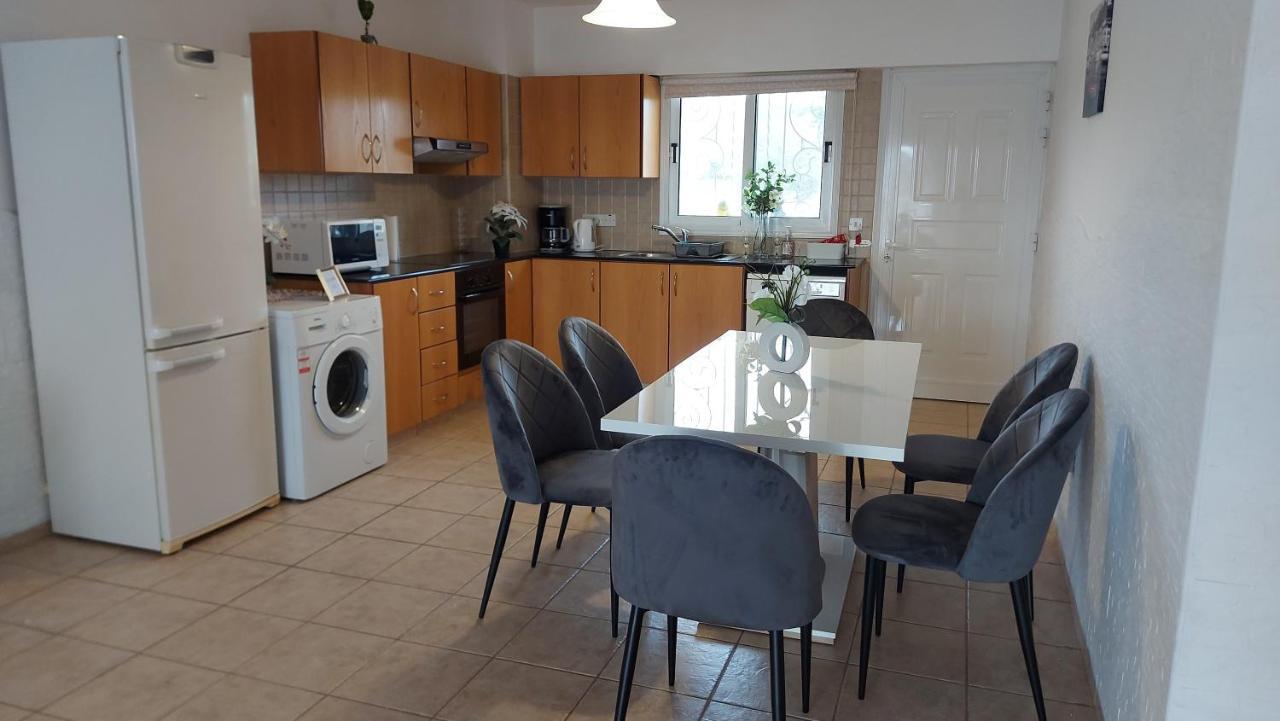 Nissi Golden Sands Sea View 2 Bedroom Apartment Ayia Napa Exteriör bild